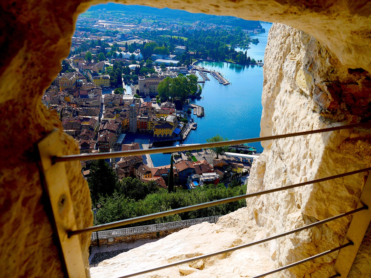 Riva,  Gardos Ežeras,  Italija,  Kalnų,  Ežeras,  Uosto,  Valtys,  Lakeside,  Vasara,  Požiūris