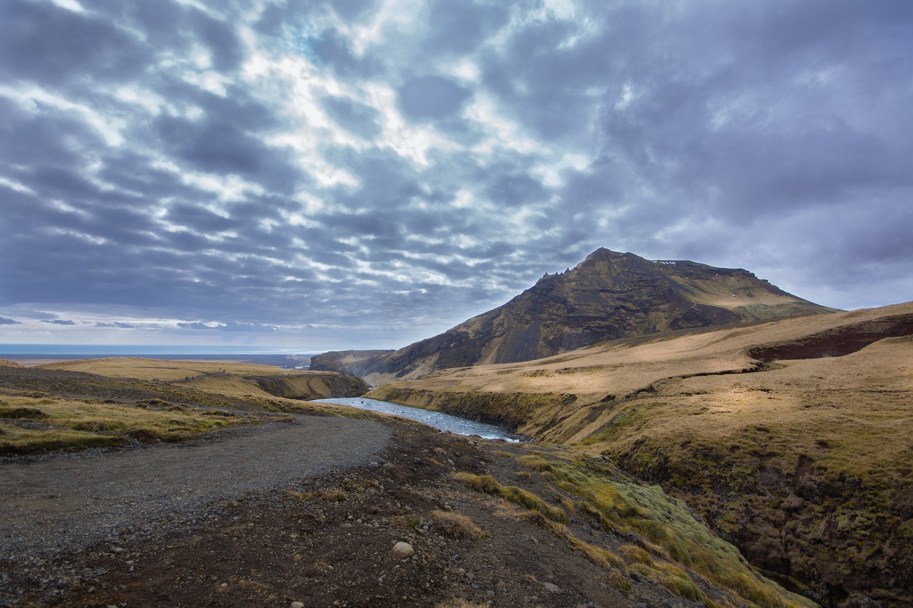 Upė, Iceland, Kraštovaizdis, Kraštovaizdžio Vanduo, Žalias, Dangus, Debesys, Rokas, Kalnas, Nemokamos Nuotraukos