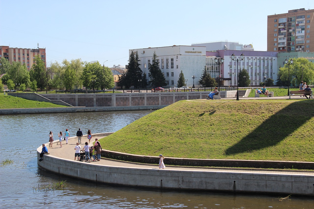 Upė,  Miestas,  Quay,  Vasara,  Vandens,  Pasivaikščioti,  Atostogos,  Turizmas,  Parkas,  Žygiai