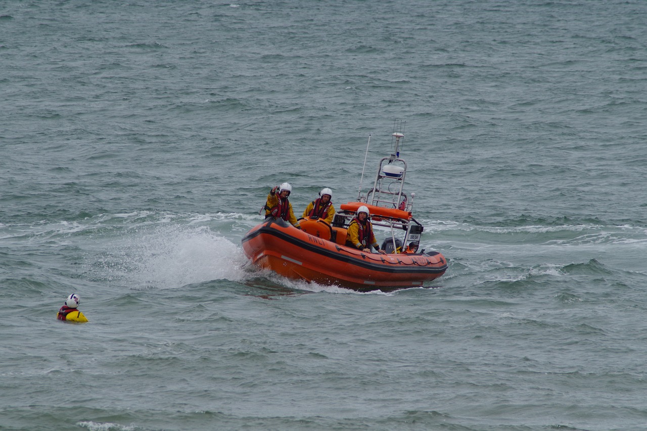 Rnli, Gelbėjimo Valtis, Gelbėjimas, Valtis, Pratimas, Pakrantė, Jūra, Uk, Nemokamos Nuotraukos,  Nemokama Licenzija