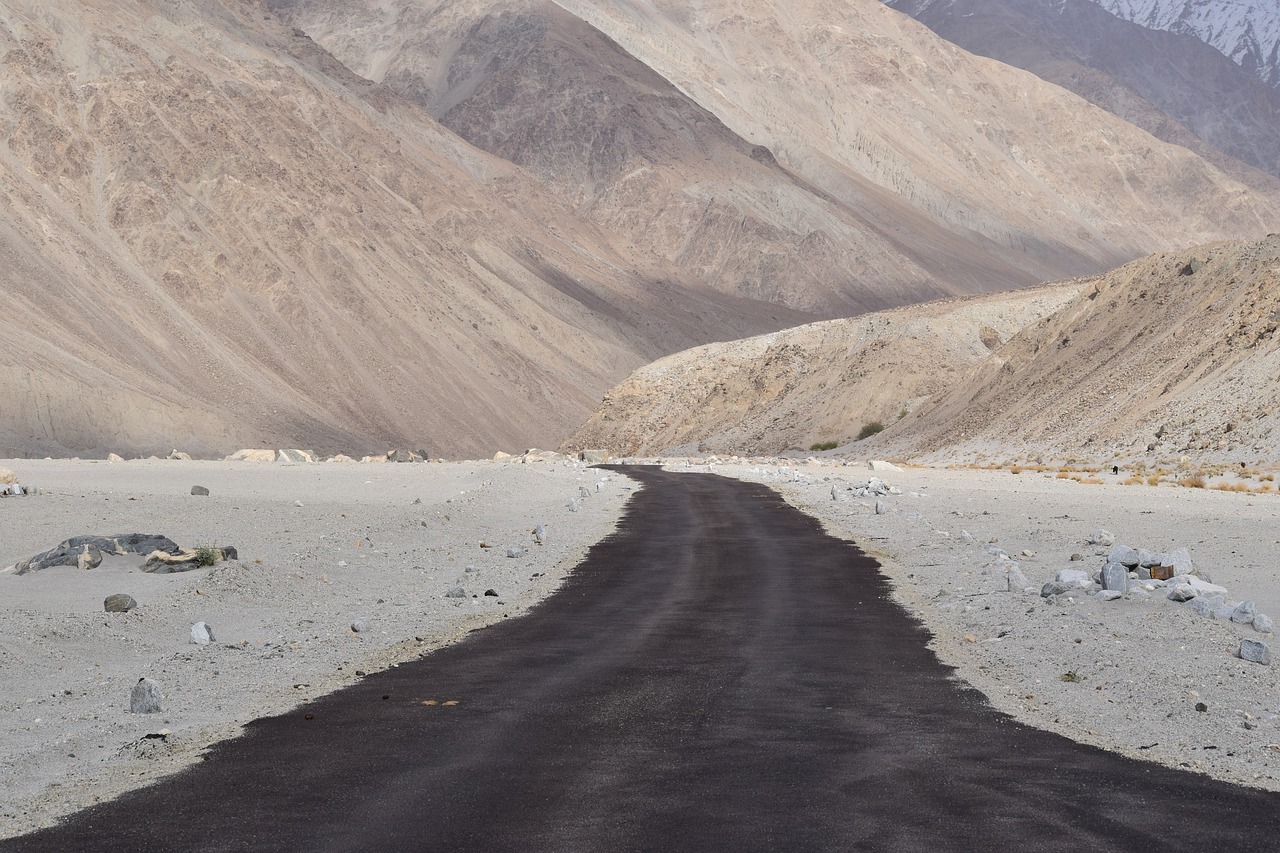 Kelias, Dykuma, Kalnai, Leh, Ladakh, Kašmyras, Hundar, Indija, Ilgas Kelias, Vienišas Kelias