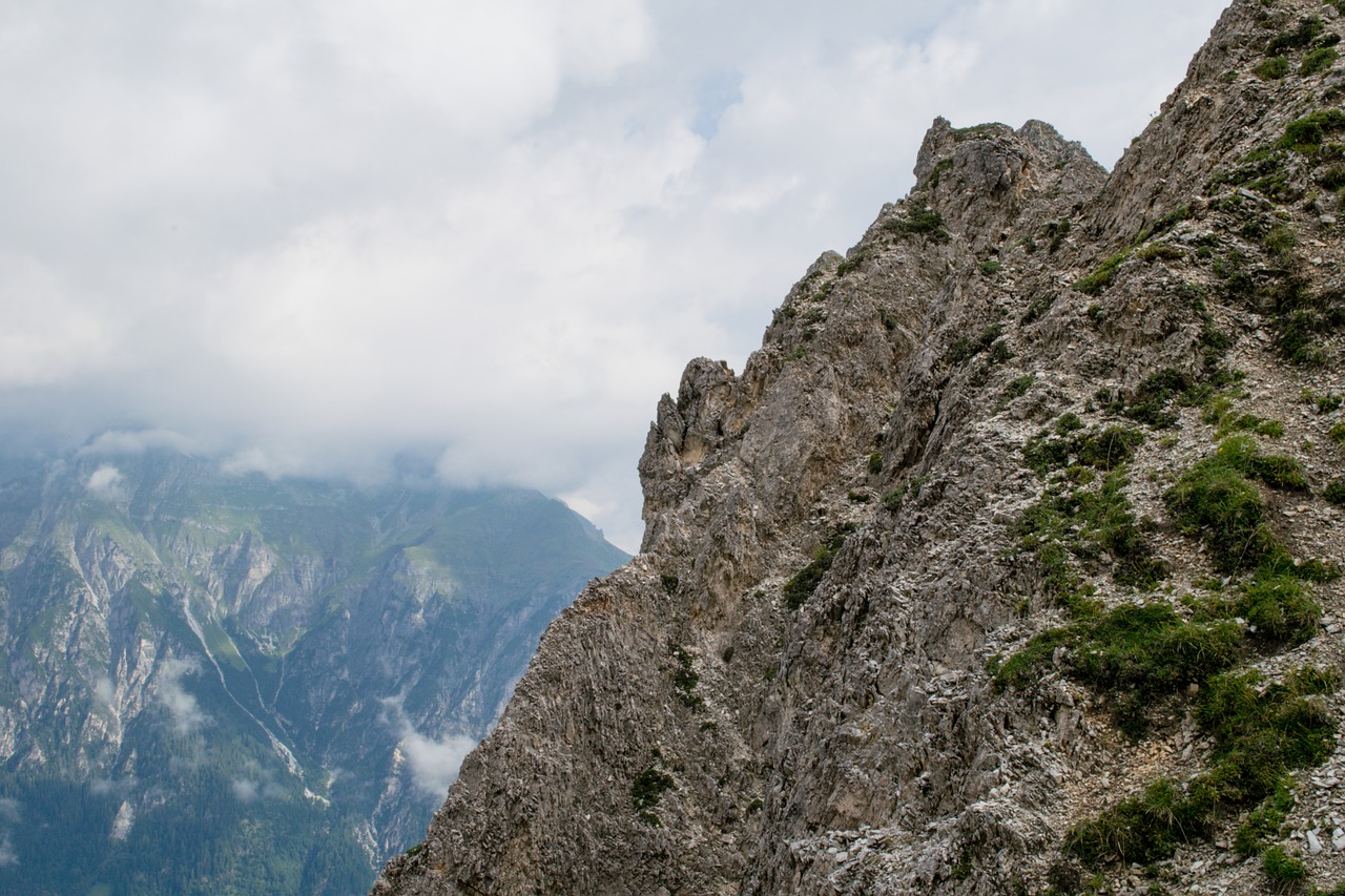 Rokas, Aukštis, Alpinistai, Žygiai, Dangus, Debesys, Alpių, Kalnai, South Tyrol, Tyrol
