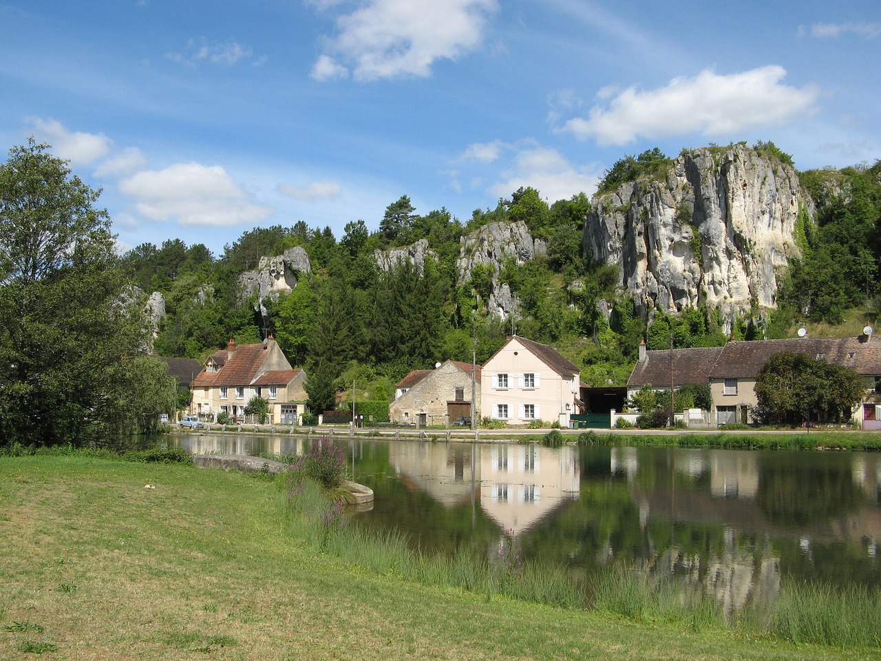 Akmenys Drysois, Merry-Sur-Yonne, Burgundija, France, Nemokamos Nuotraukos,  Nemokama Licenzija