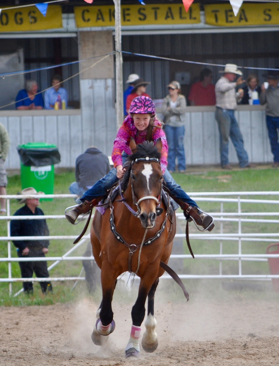 Rodeo, Barrelių Lenktynės, Moteris, Arklys, Cowgirl, Sportas, Varzybos, Stresas, Greitai, Raitelis