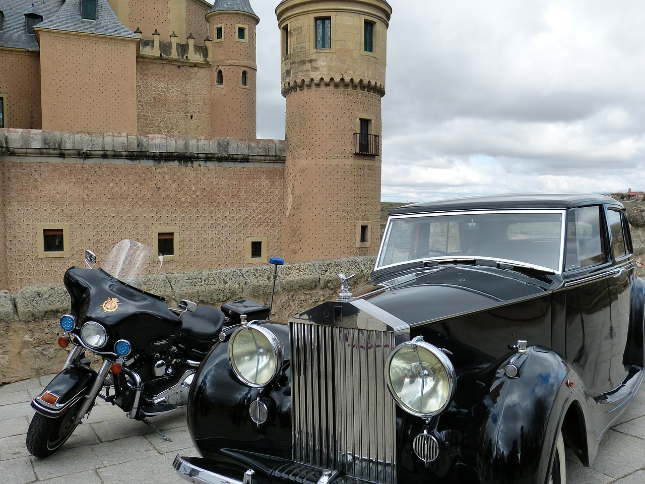 Rolls-Royce, Alkazaras, Segovia, Kastilija, Senamiestis, Pastatas, Ispanija, Siena, Pilis, Tvirtovė