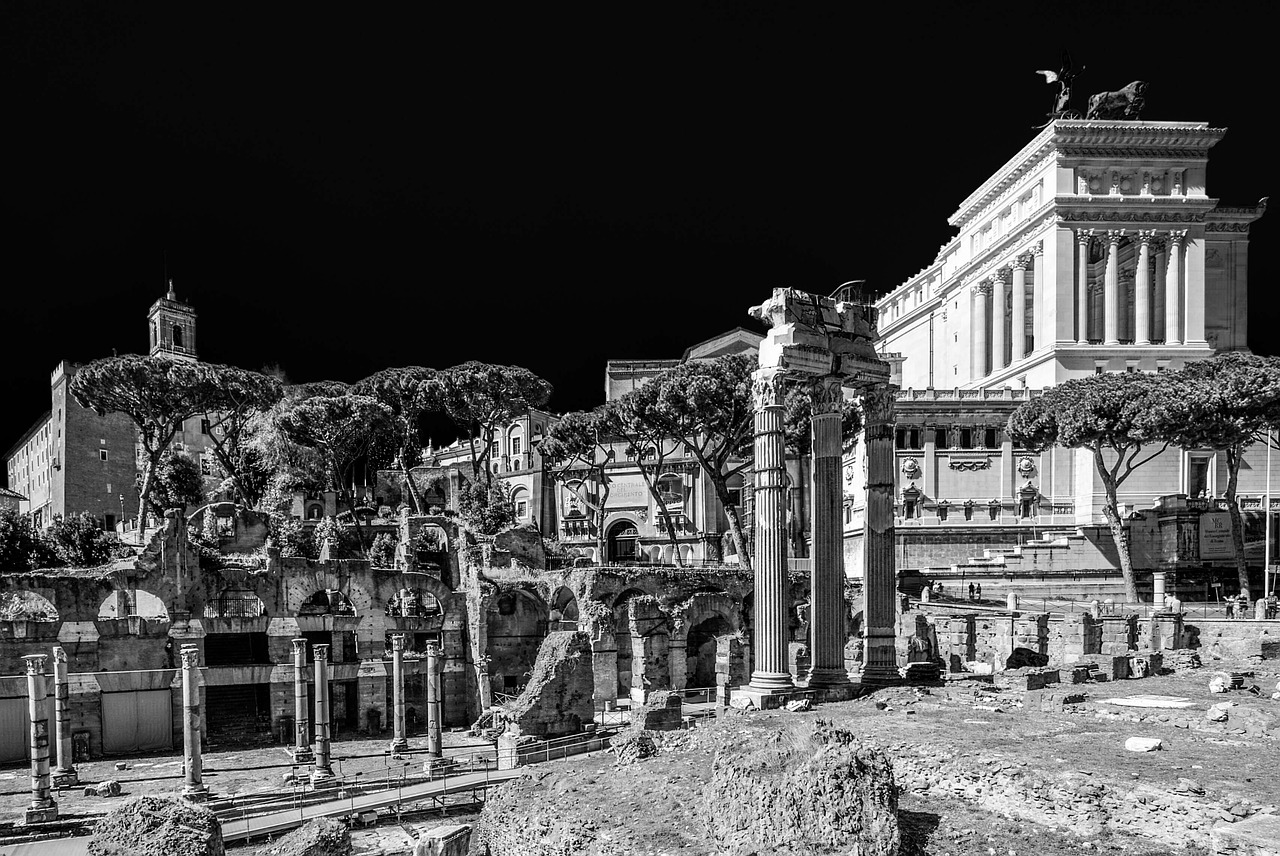 Roma, Lazio, Italy, Altare Della Patria, Victorian, Stulpeliai, Istorija, Skylės, Fori Imperiali, Architektūra