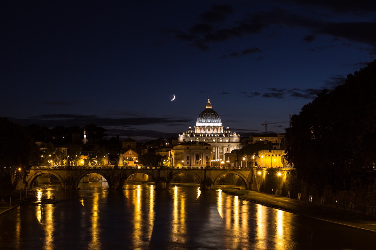 Roma, Trastevere, Tiltas, Naktis, Naktinis Dangus, Upė, Bažnyčia, Istoriškai, Žibintai, Miestas