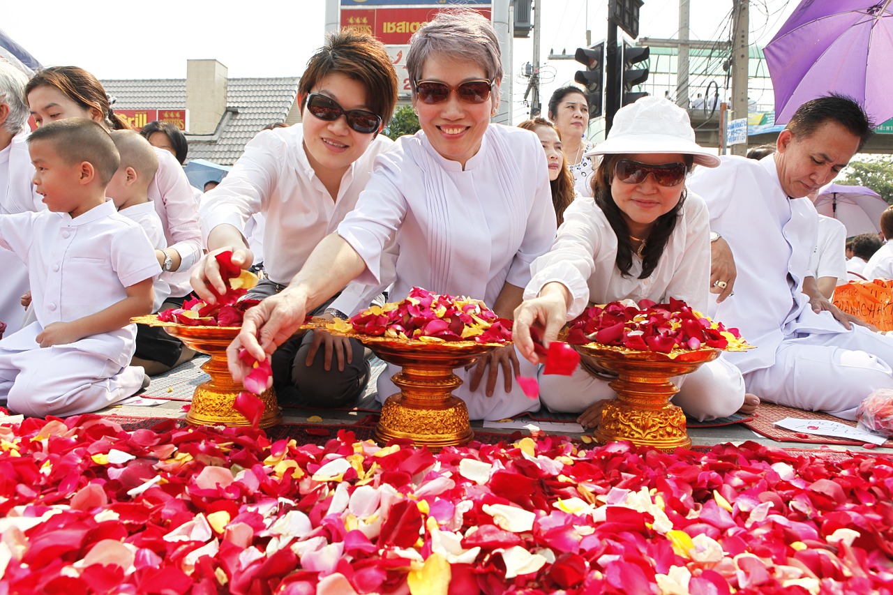 Rožių Žiedlapiai, Tajų, Tailandas, Ceremonija, Budizmas, Wat, Phra Dhammakaya, Šventykla, Dhammakaya Pagoda, Daugiau Nei
