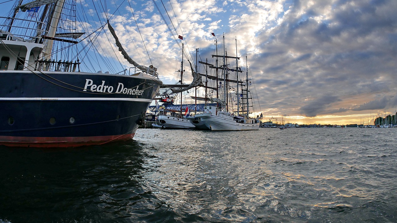 Rostock, Hanse Buriu, Warnemünde, Warnow, Buriu, Burinė Valtis, Nemokamos Nuotraukos,  Nemokama Licenzija