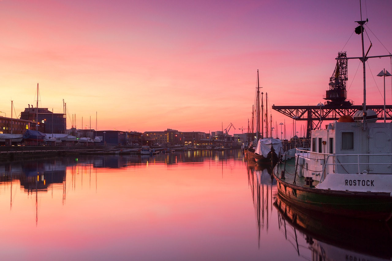 Rostock, Miesto Uostas, Saulėlydis, Vanduo, Abendstimmung, Warnow, Veidrodis, Vakarinis Dangus, Vakaras, Laivai