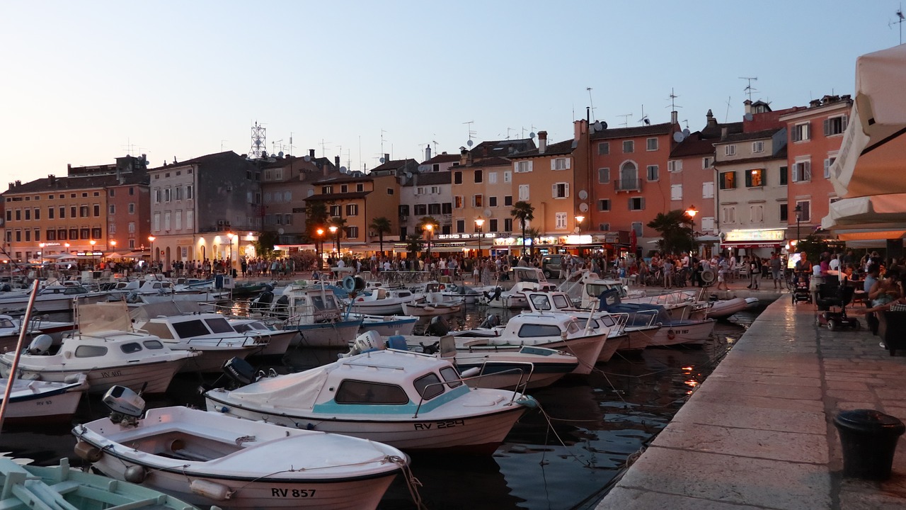 Rovinj, Kroatija, Uostas, Valtys, Šventė, Istria, Istorinis Senamiestis, Saulėlydis, Senamiestis, Vasara