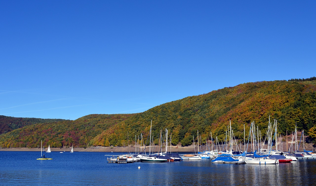 Rurtalsperre, Schwammenauel, Eifel, Ežeras, Vanduo, Vokietija, Valtys, Burlaiviai, Prieplauka, Laivai