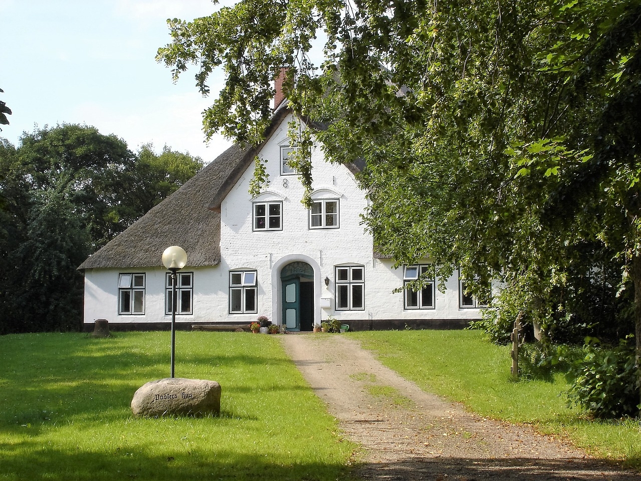 Skubėti, Medis, Namai, Architektūra, Žolė, Pastatas, Sodas, Sočiųjų Name, Friesenhaus, Idilija