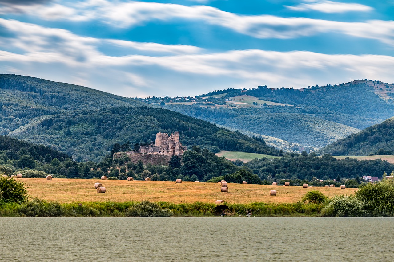 Ružina, Ruzina, Garbinti, Divinsky Pilis, Pilis, Ružinská Tvenkinys, Užtvankos, Vanduo, Ežeras, Tvenkinys