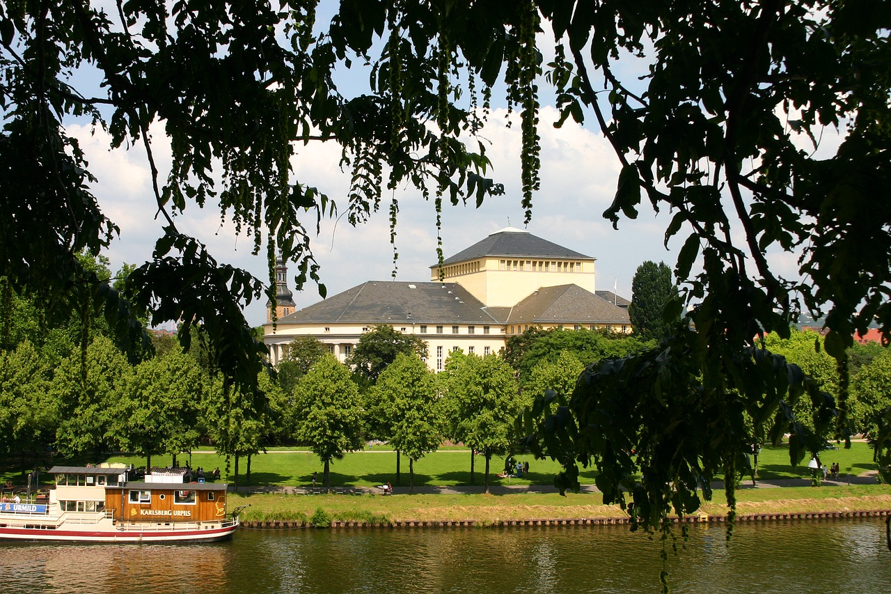 Saarbrücken, Staden, Teatras, Valstybinis Teatras Saarbrücken, Nemokamos Nuotraukos,  Nemokama Licenzija