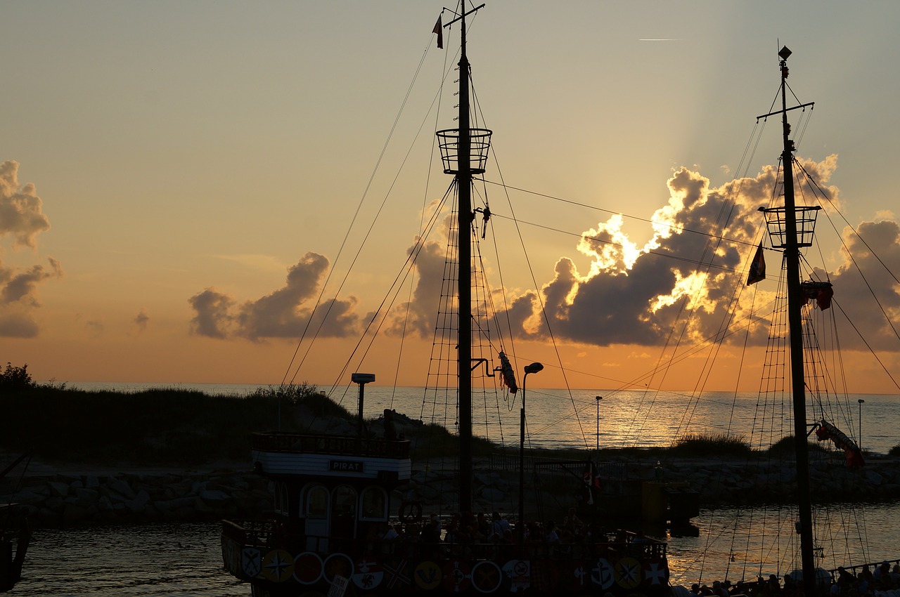 Buriuotojas, Uostas, Kołobrzeg, Lenkija, Abendstimmung, Saulė, Vakarinis Dangus, Vasara, Vakaras, Kraštovaizdis