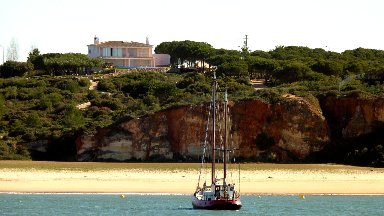 Buriuotojas, Kranto, Papludimys, Rokas, Jūra, Vanduo, Algarve, Nemokamos Nuotraukos,  Nemokama Licenzija