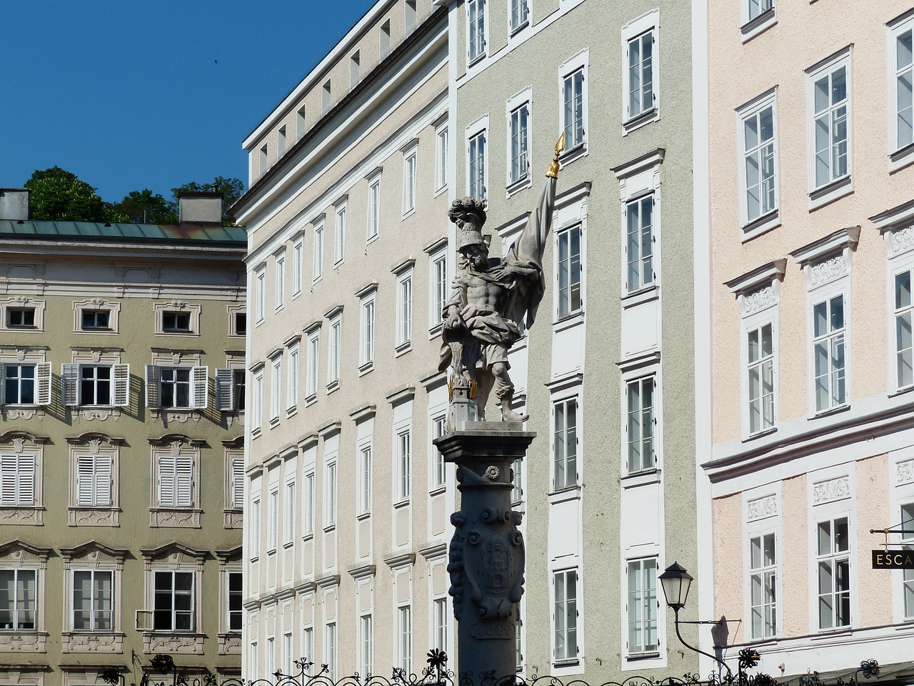 Šventasis Floras, Statula, Fontanas, Salzburg, Amžiaus Rinka, Josef Anton Pfaffinger, Globėjas, Gaisrininkų Globėjas, Maneken, Figūra