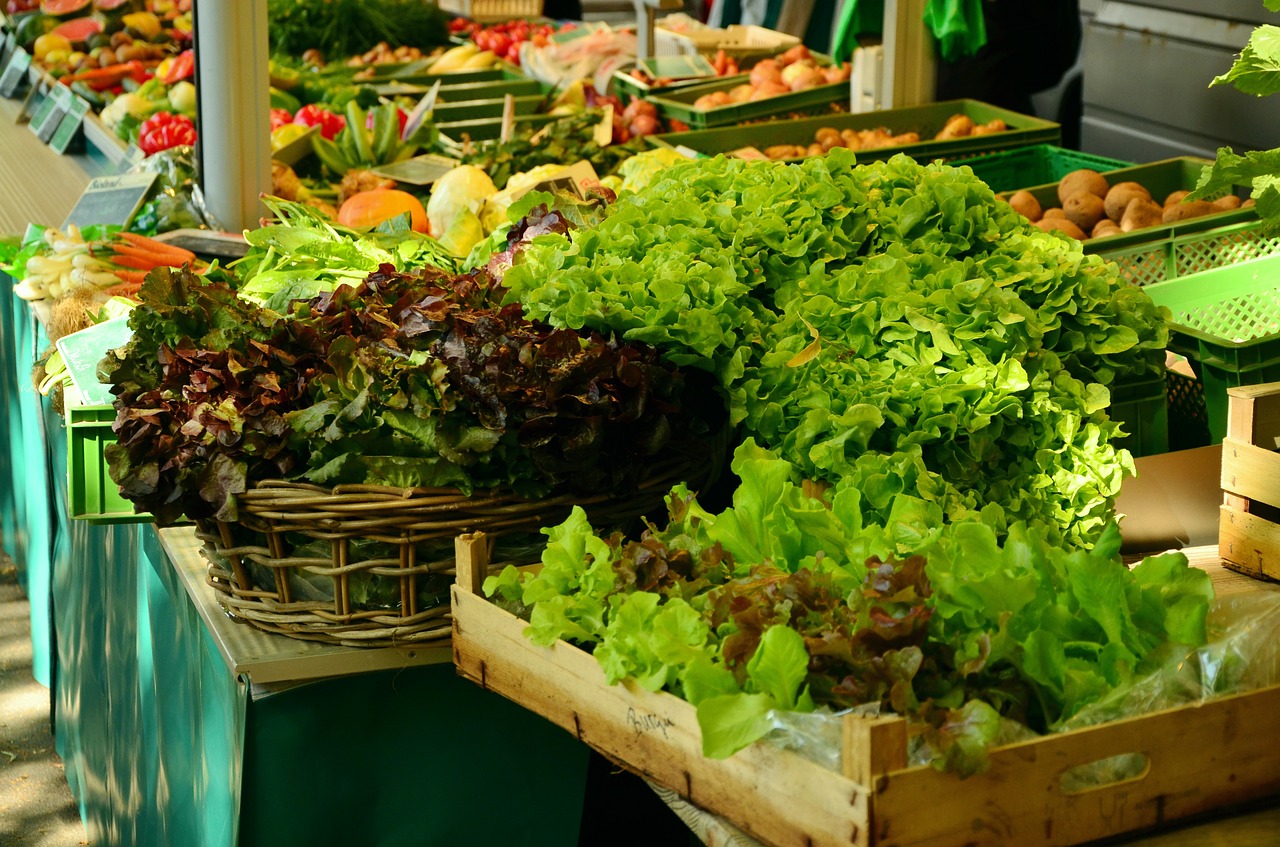 Salotos, Turgus, Prekystalis, Žalios Salotos, Daržovės, Frisch, Sveikas, Vitaminai, Maistas, Mityba