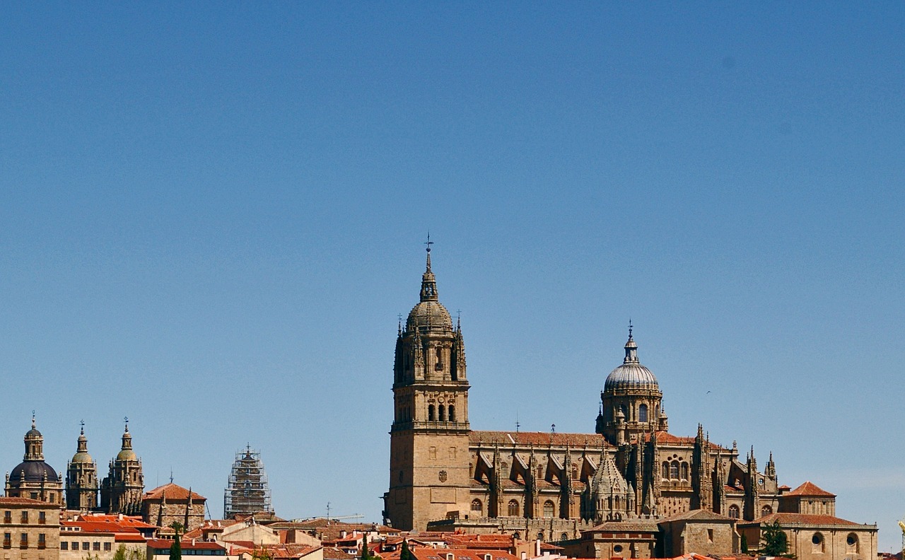 Salamanca, Ispanija, Stogai, Katedra, Paminklai, Mėlynas Dangus, Nemokamos Nuotraukos,  Nemokama Licenzija