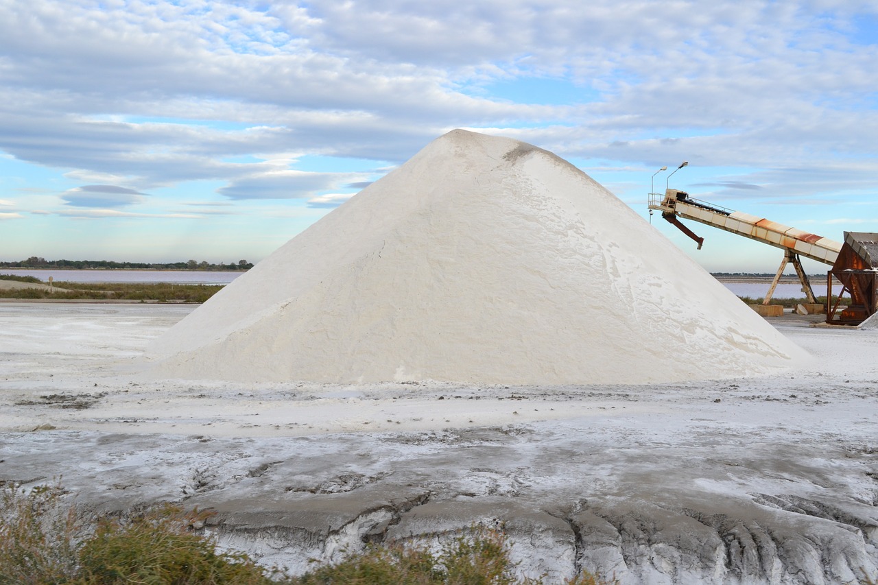 Fiziologinis Tirpalas, Druska, Druskos Kalnas, Aigai-Mortes, Druskos Kalnas, Camargue, France, Nemokamos Nuotraukos,  Nemokama Licenzija