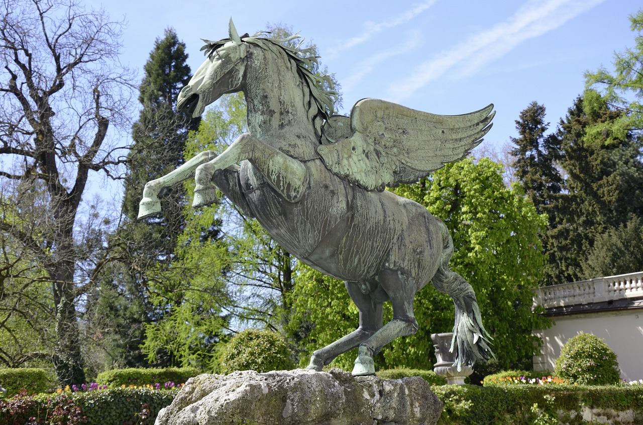 Salzburg, Pegasus, Arklys, Fluegel Ross, Sparnuotas Arklys, Statula, Austria, Parkas, Salzburgerio Šalis, Mirabelio Sodai