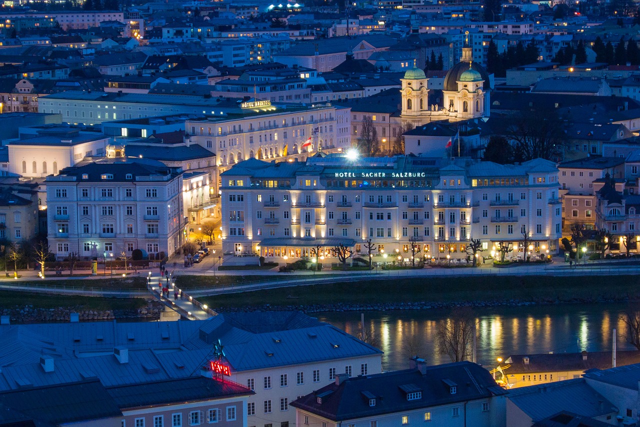 Salzburg,  Austria,  Mönchberg,  Abendstimmung,  Viešbučio Sacher,  Šventosios Trejybės Bažnyčia,  Salzachas, Nemokamos Nuotraukos,  Nemokama Licenzija