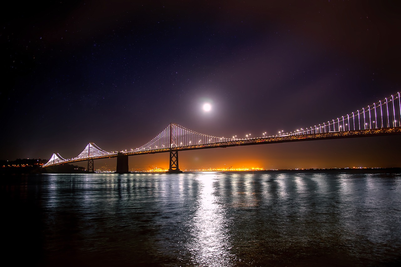 San Franciskas, Oklandas, Lyno Tiltas, Vanduo, Apmąstymai, Mėnulis, Mėnulio Šviesa, Uostas, Naktis, Vakaras