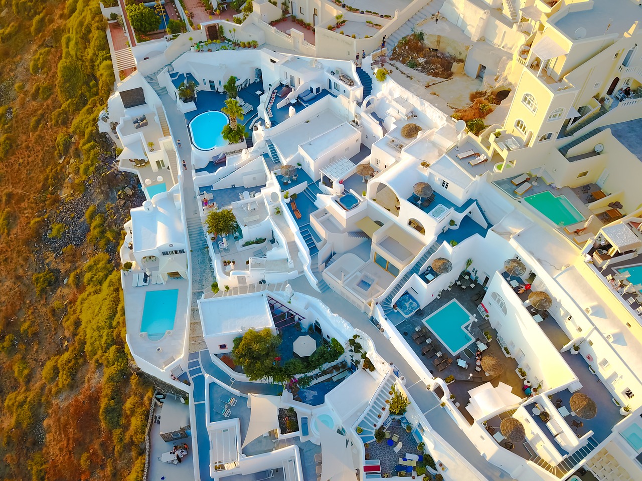 Santorini, Drone, Nuotrauka, Graikija, Baseinas, Atostogos, Šventė, Vasara, Viešbutis, Saulėta Diena