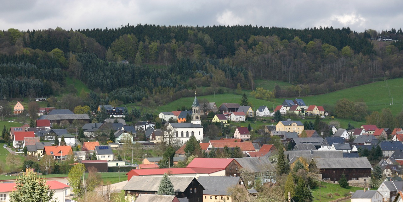 Saupsdorf, Kaimas, Žiūrėti Kalnus, Nemokamos Nuotraukos,  Nemokama Licenzija