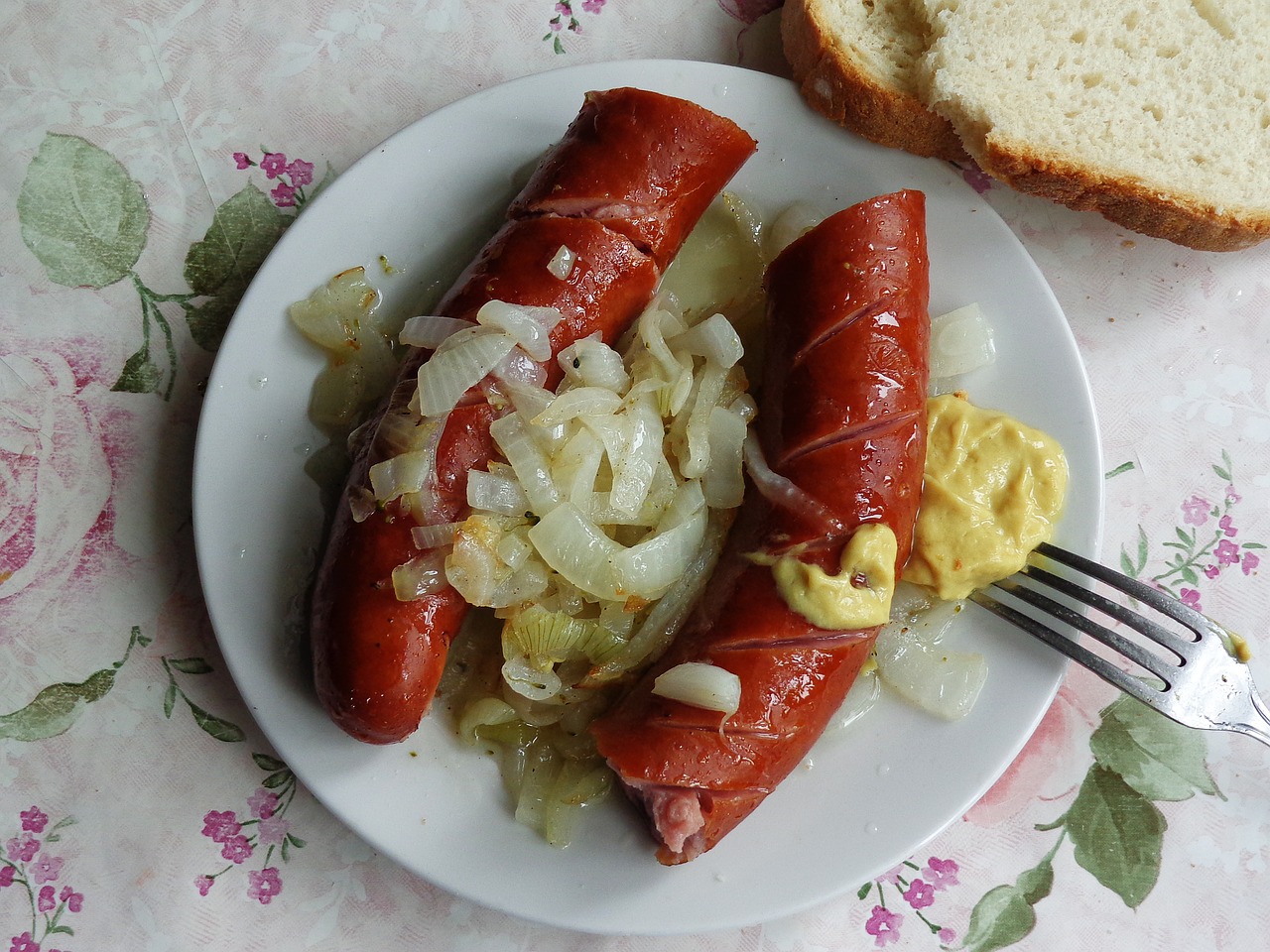 Dešra, Maistas, Svogūnai, Patiekalas, Vakarienė, Duona, Keptas, Nerija, Garstyčios, Valgyti