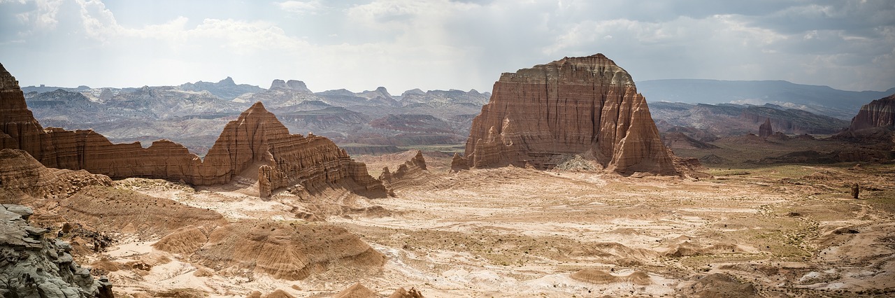 Vaizdingas, Kraštovaizdis, Akmenys, Susivienijimai, Capitol Reef Nacionalinis Parkas, Utah, Jailhouse Rock, Orientyras, Erozija, Geologija