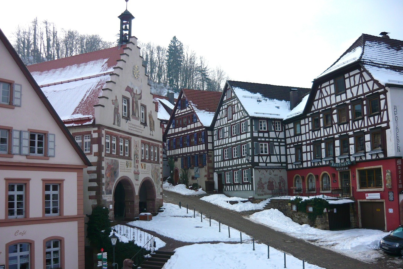 Schiltach, Vokietija, Kaimas, Miestas, Pastatai, Architektūra, Dangus, Debesys, Žiema, Sniegas