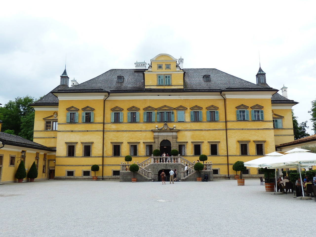 Schloss Hellbrunn, Hellbrunn, Pilis, Pastatas, Architektūra, Manierizmas, Manieristischis Pilis, Geltona, Kiemas, Nemokamos Nuotraukos