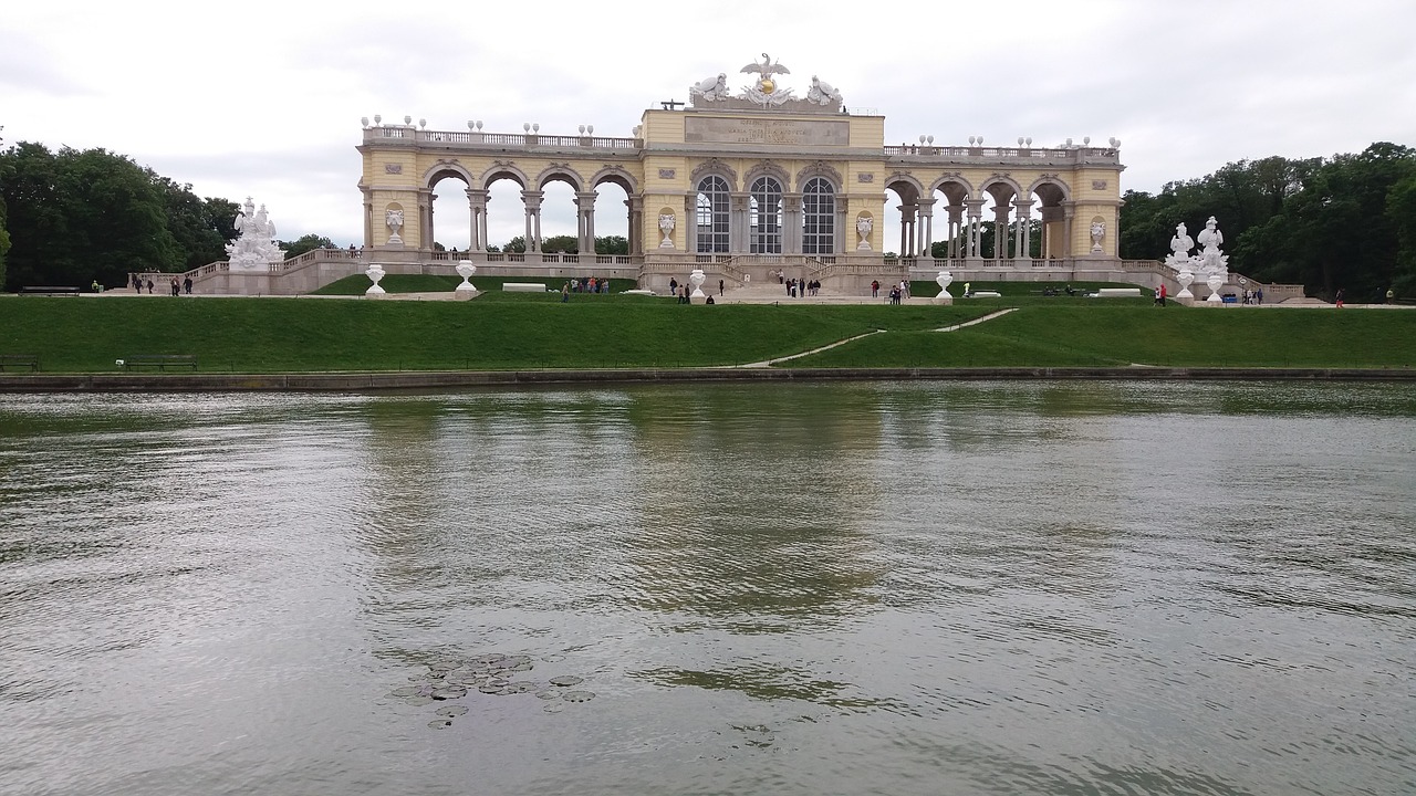 Schönbrunn, Rūmai, Reikmenys, Parkas, Sodai, Kelionė, Medžiai, Saulė, Gamta, Augalai