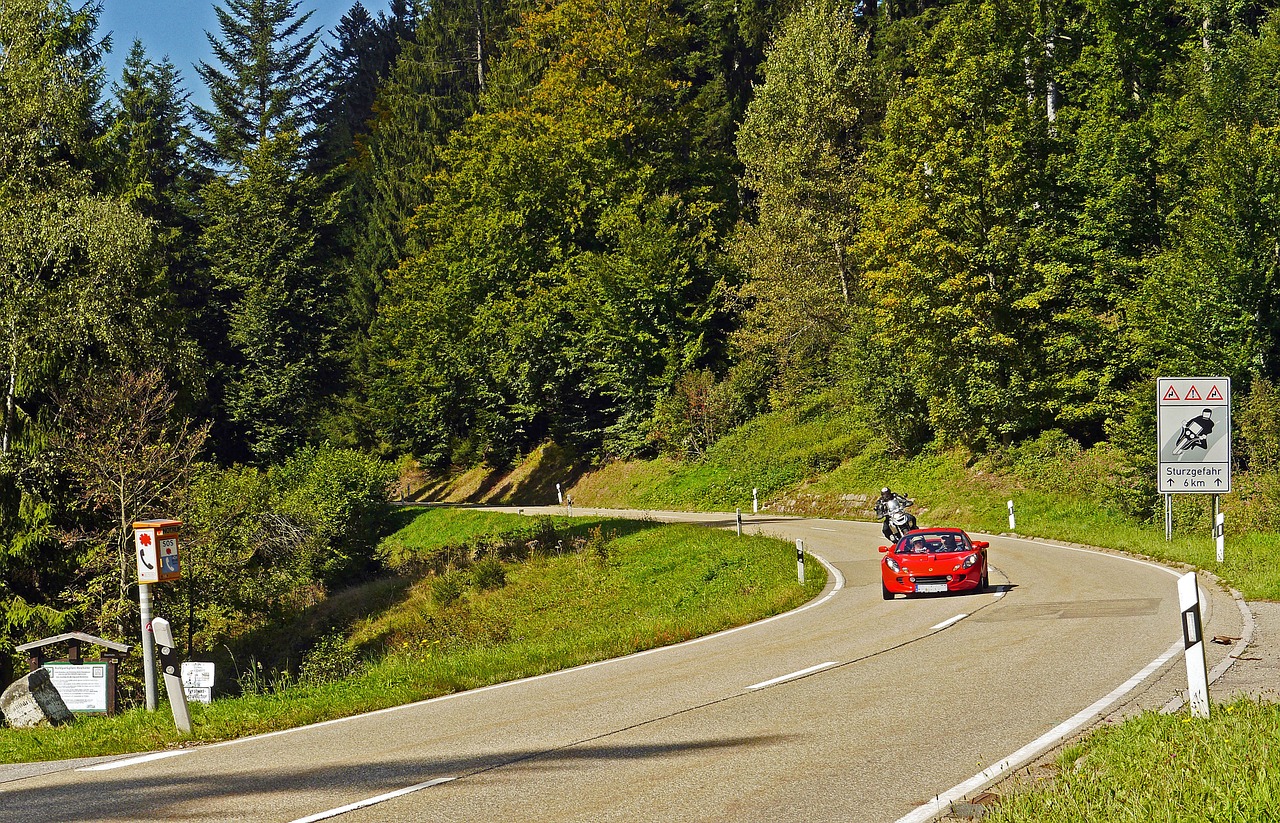 Schwarzwaldhochstraße, Sportinė Mašina, Motociklas, Sportiškas, Avarinis Telefonas, Kreivė, B500, Mišrus Miškas, Spygliuočiai, Lapuočių Medžiai Ir Krūmai