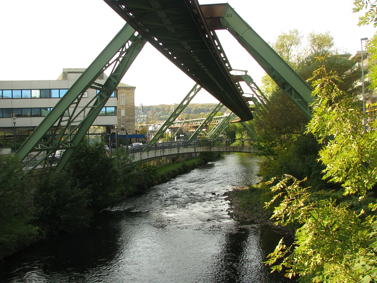 Schwebebahn, Vuppertalis, Wupper, Nemokamos Nuotraukos,  Nemokama Licenzija