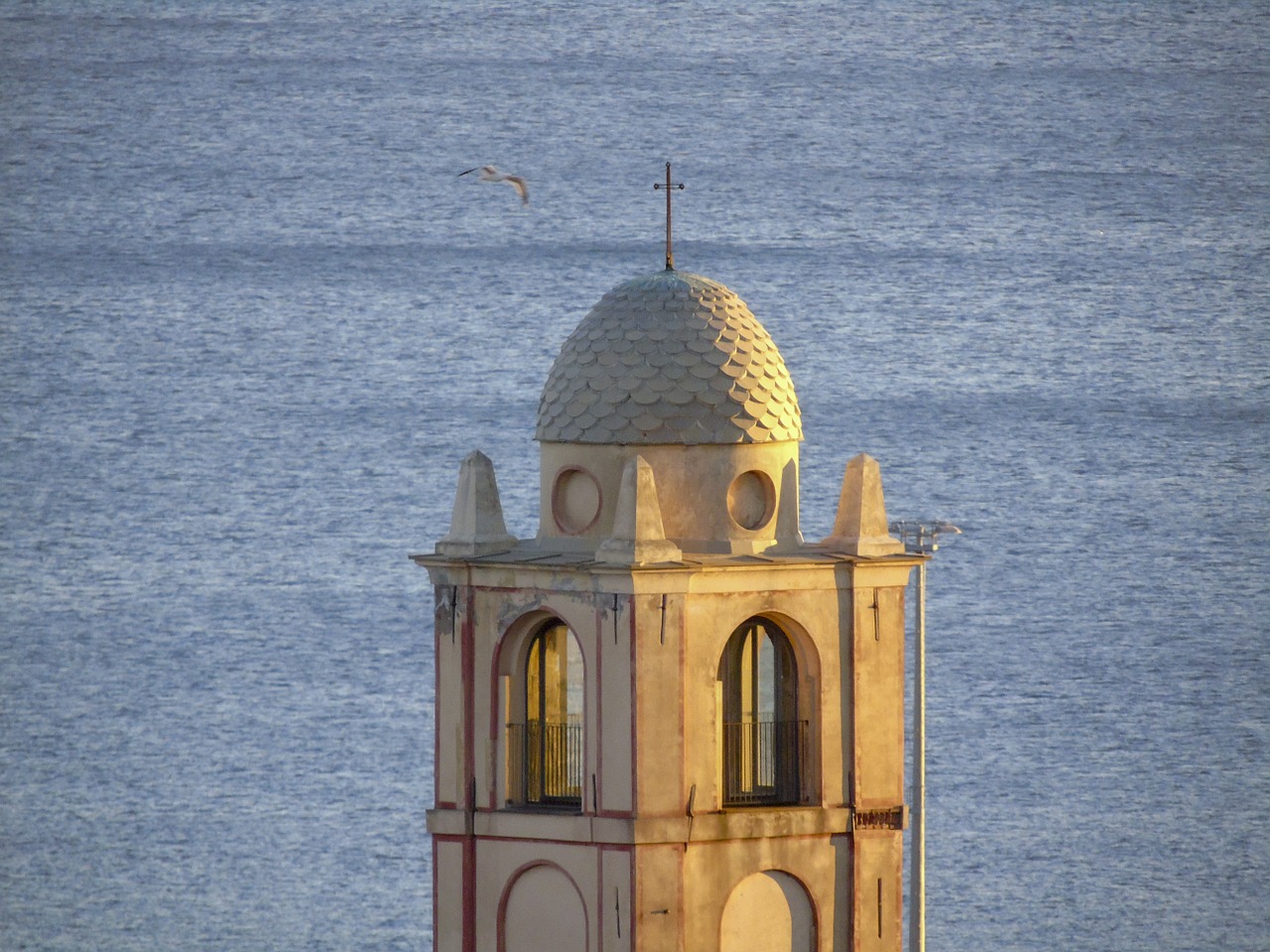 Jūra, Bažnyčia, Kupolas, Kampanelis, Architektūra, Statyba, Ligurija, Nemokamos Nuotraukos,  Nemokama Licenzija