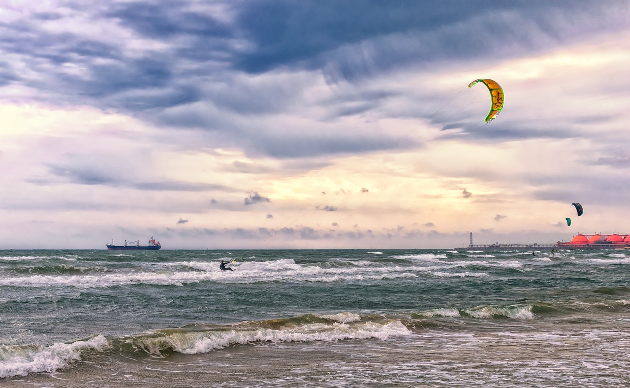 Jūra, Naršyti, Surfer, Vandens Sportas, Banga, Vanduo, Viduržemio Jūros, France, Banglentė, Burlenčių Sportas