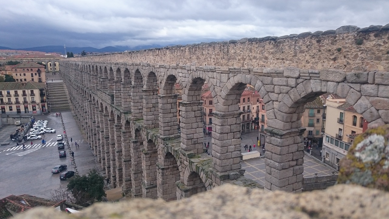 Segovia, Tiltas, Akvedukas, Paminklas, Architektūra, Istorinis, Centras, Romaninis Akvedukas, Romėnų, Ispanija
