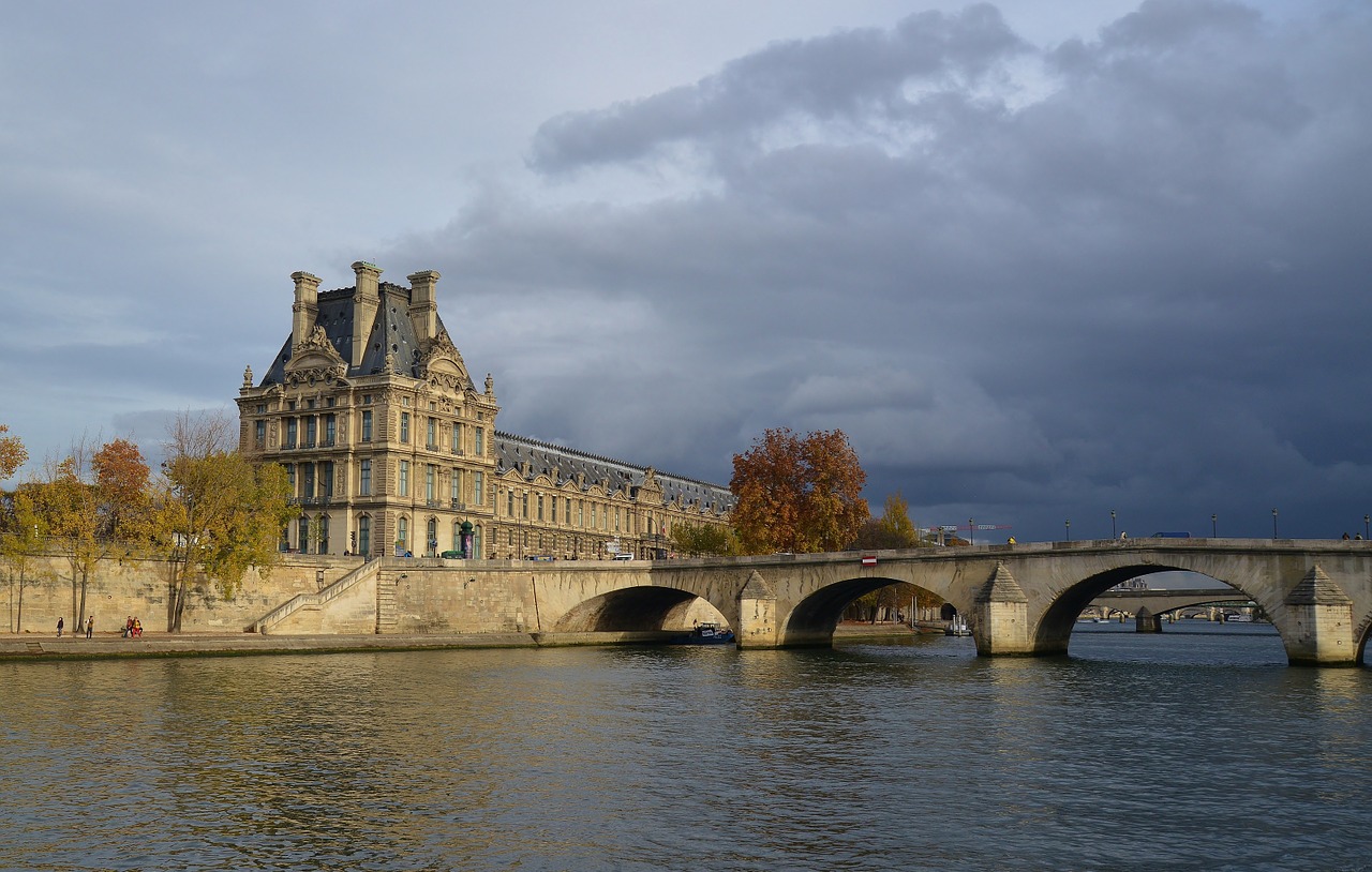Upė Seine, Tiltas, Paris, Karališkasis Ponas, Pastatas, Architektūra, Miesto, Miesto Panorama, Kelionė, Turizmas