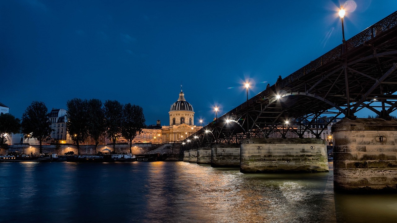 Upė Seine, Tiltas, Pont Des Arts, Naktis, Paris, France, Vanduo, Architektūra, Istorinis, Miesto Panorama