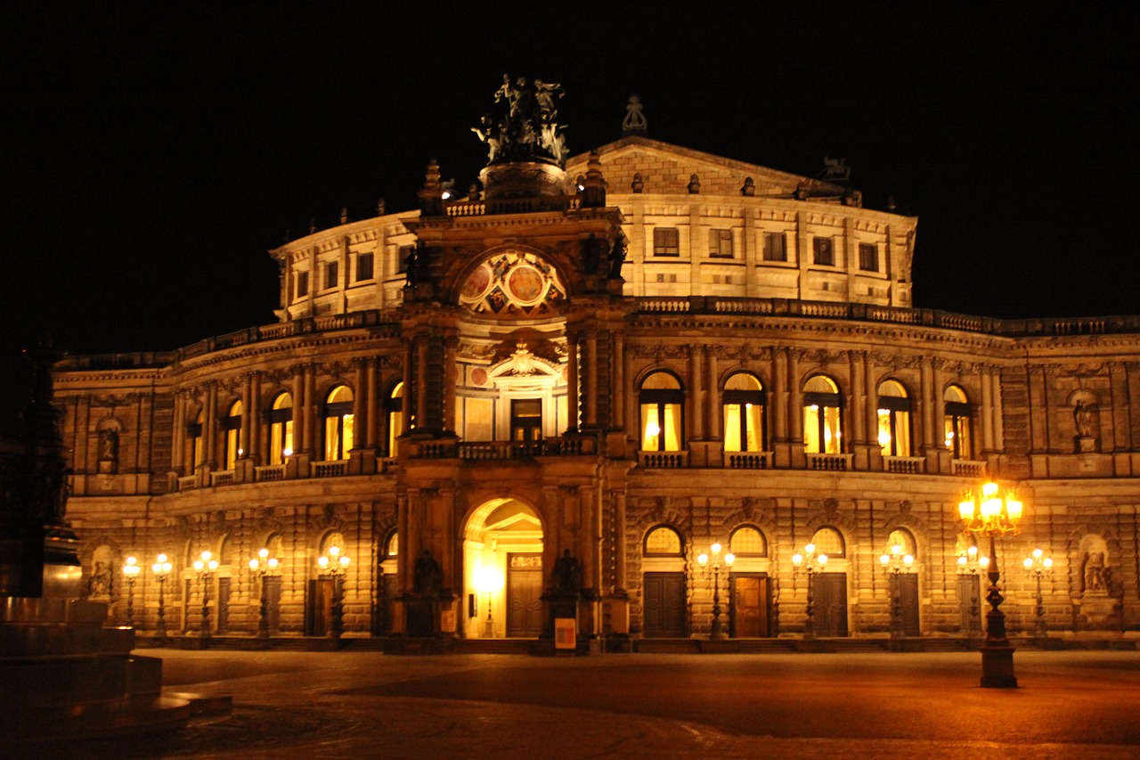 Semper Operos Namas, Drezdenas, Opera, Operos Teatras, Naktį, Radebergeris, Naktis, Miestas, Miesto Šviesos, Žibintai