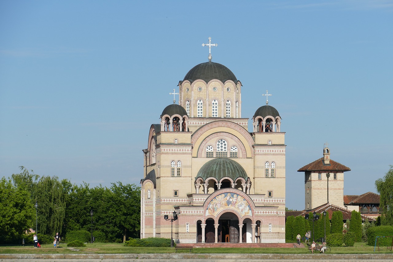 Serbija, Vengrija, Balkanų, Danube, Upės Kruizas, Kruizas, Bažnyčia, Ortodoksas, Serbų Ortodoksų Bažnyčia, Kupolas
