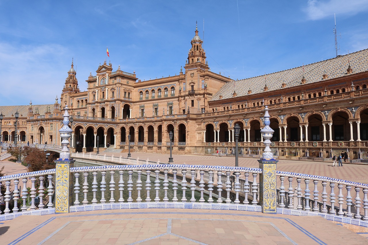 Sevilija, Plaza De España, Lankytinos Vietos, Architektūra, Istoriškai, Andalūzija, Ispanija, Miestas, Tiltas, Plaza De Espana