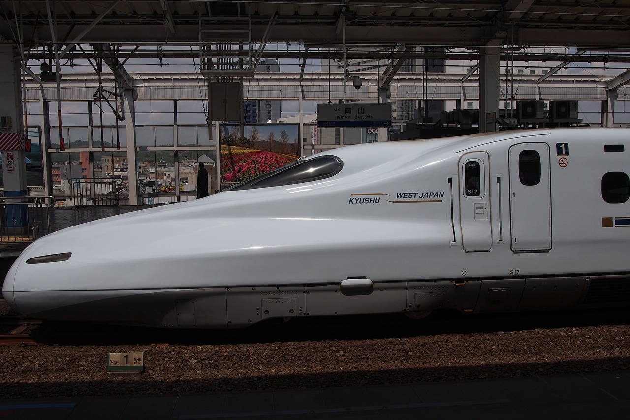 Shinkansen, Bullet, Traukinys, Geležinkelis, Kelionė, Gabenimas, Geležinkelis, Keleivis, Transportas, Šiuolaikiška