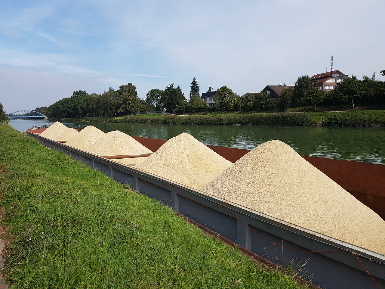 Laivas, Transportas, Smėlis, Prekių Gabenimas, Laivyba, Poliai, Sukaupta, Vidaus Vandens Kelių Transportas, Kanalas, Dortmund Ems Kanal