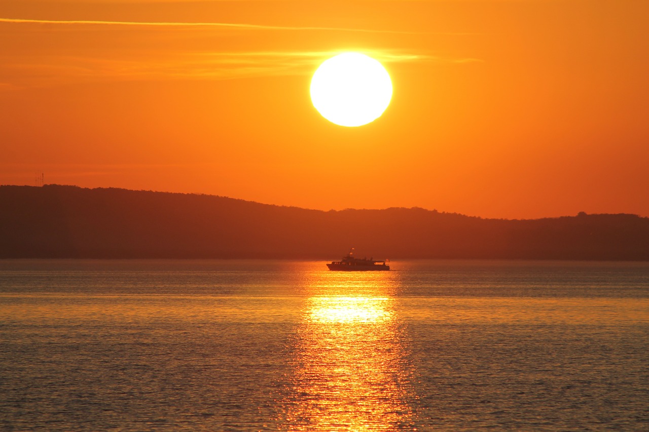 Laivas, Saulėlydis, Vanduo, Balaton Ežeras, Nemokamos Nuotraukos,  Nemokama Licenzija