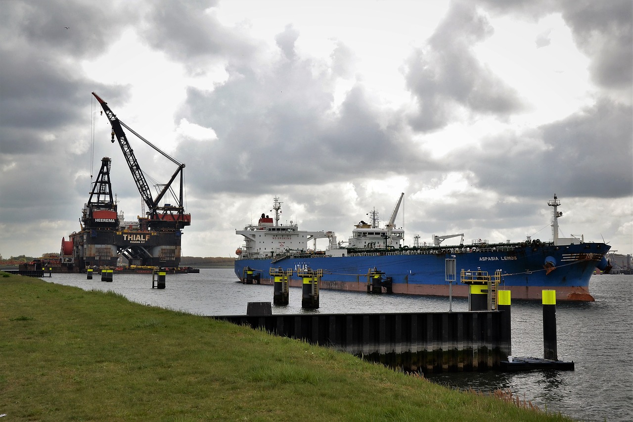 Laivas, Naftos Platforma, Rotterdam, Nemokamos Nuotraukos,  Nemokama Licenzija