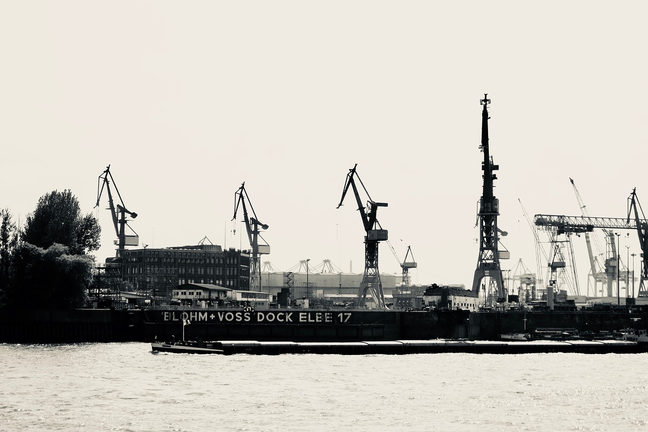 Laivas,  Transporto Sistema,  Industrija,  Jūra,  Hamburg,  Uostas, Nemokamos Nuotraukos,  Nemokama Licenzija